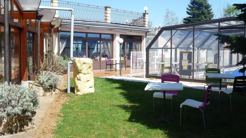 Logis La Rose Des Vents Hotel Volvic Luaran gambar