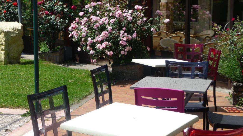 Logis La Rose Des Vents Hotel Volvic Luaran gambar