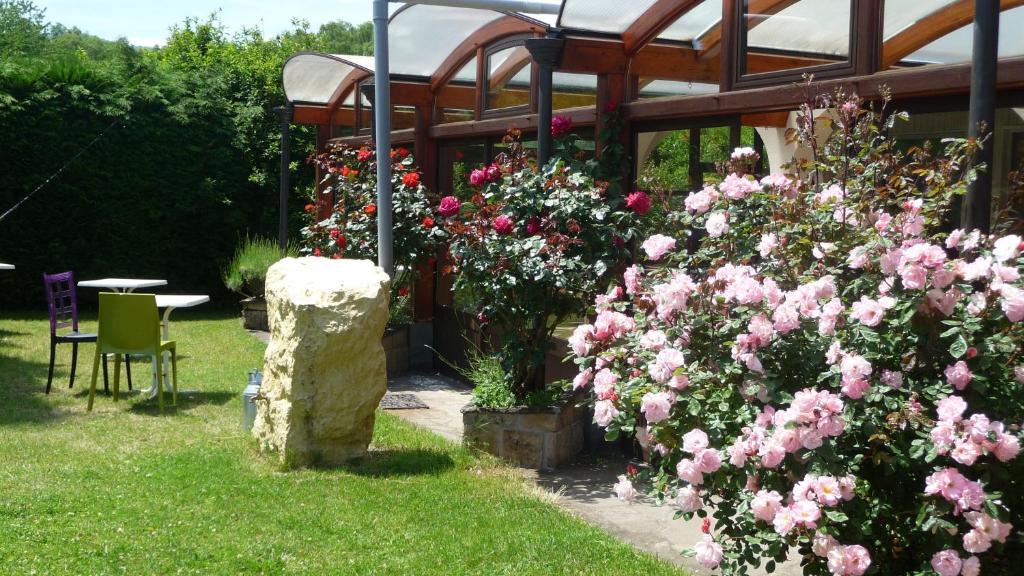 Logis La Rose Des Vents Hotel Volvic Bilik gambar