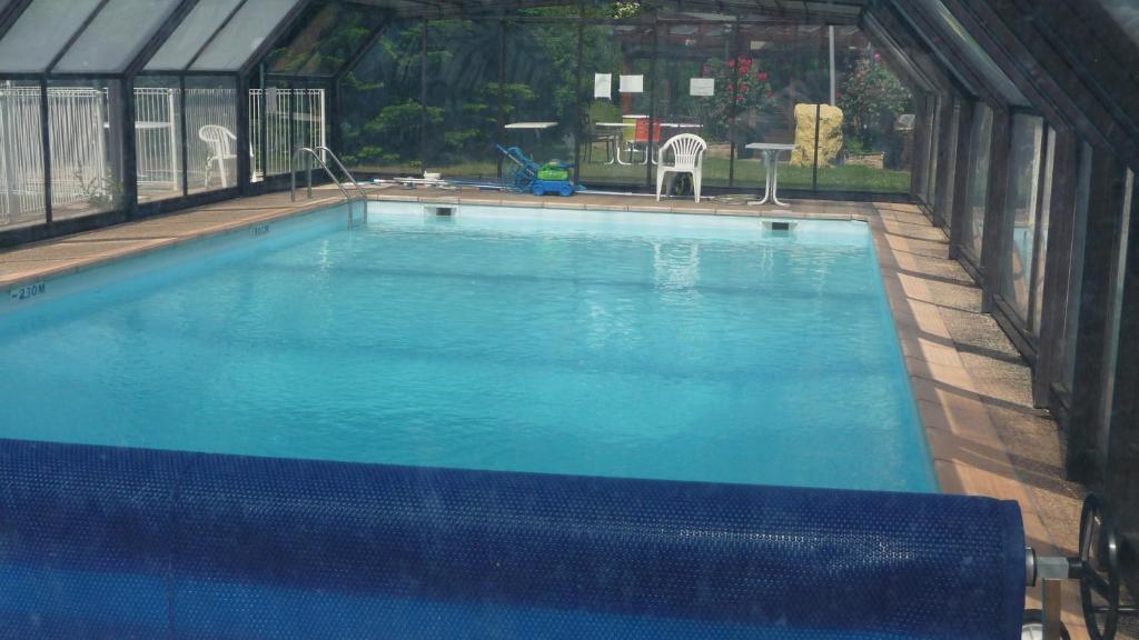 Logis La Rose Des Vents Hotel Volvic Bilik gambar