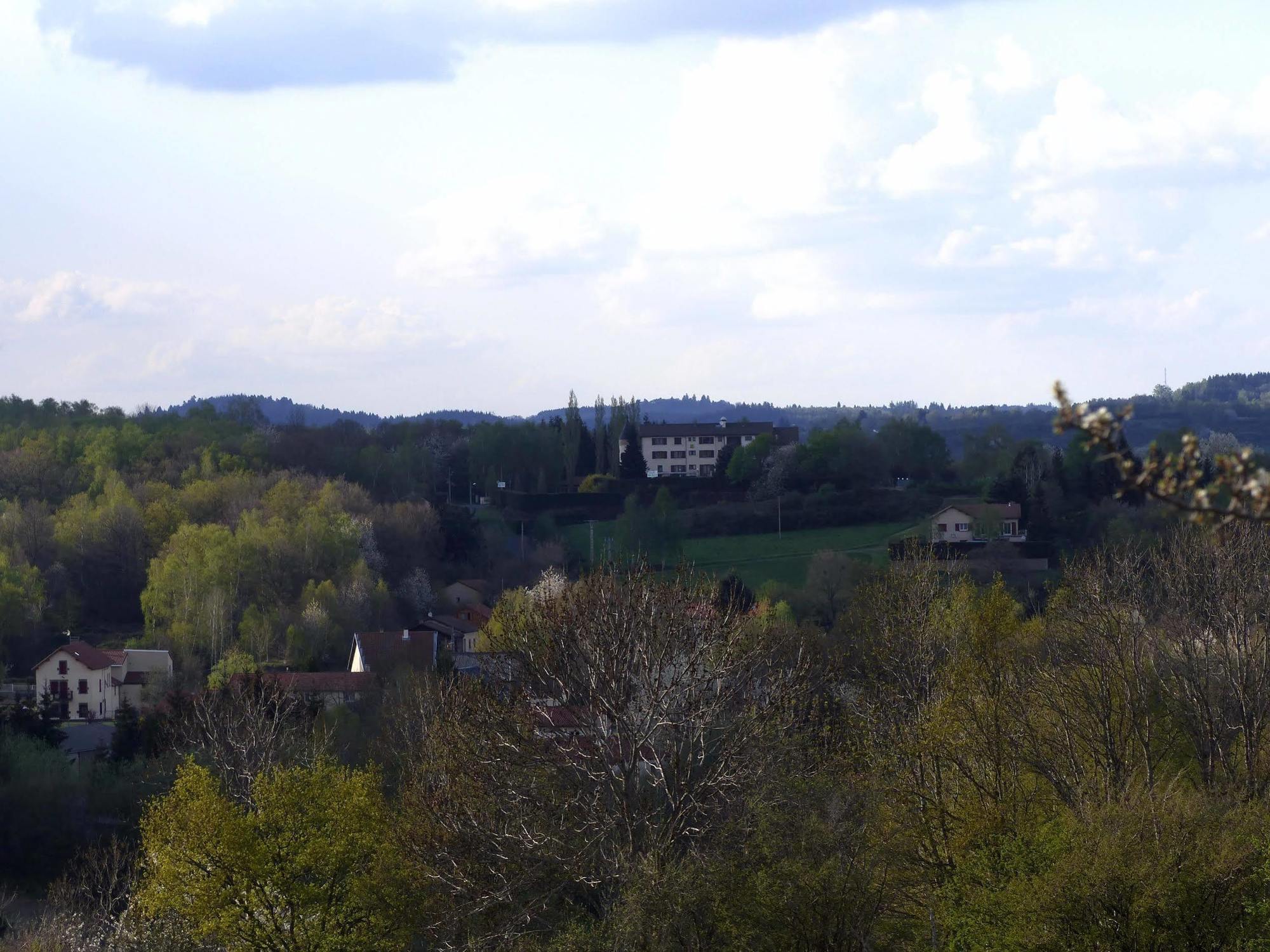 Logis La Rose Des Vents Hotel Volvic Luaran gambar