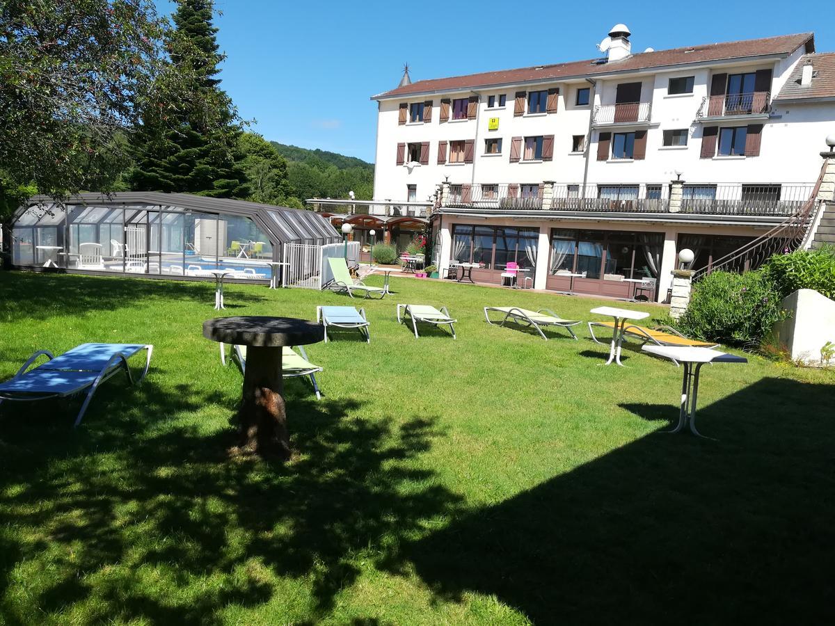 Logis La Rose Des Vents Hotel Volvic Luaran gambar