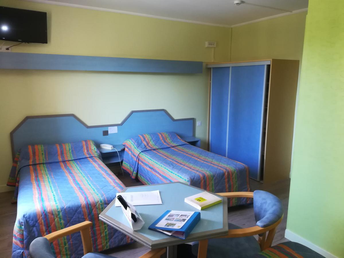 Logis La Rose Des Vents Hotel Volvic Luaran gambar